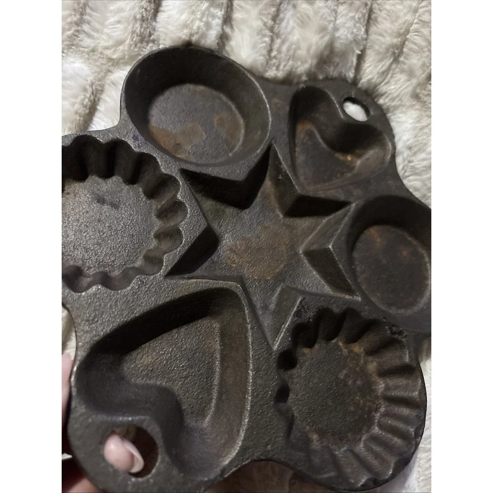 Vnt Cast Iron Muffin Tart Baking Pan Heart Star Fluted Hanging Decorative Round